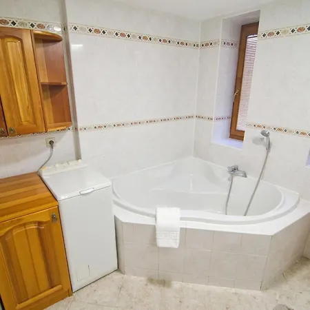 Stefanik By Zazi Apartment *