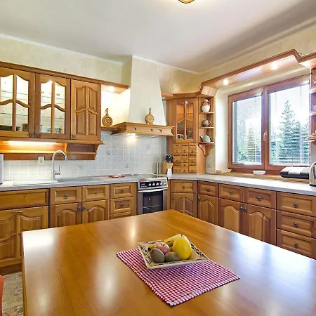 Stefanik By Zazi Apartment